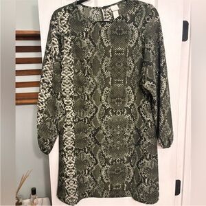 H&M Green Snake Skin Patterned Dress |Size 4